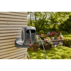 Gardena Wandslangenbox Roll Up 15 Grijs/wit Meter Incl. Tuinspuit 12 Gardena Wandslangenbox Roll Up 15 Grijs/wit Meter Incl. Tuinspuit -Gardena Verkoopwinkel 123 1412