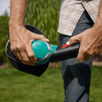 Bosch Elektrische Trimmer ART 27 - 450W 27cm 3 Bosch Elektrische Trimmer ART 27 - 450W 27cm - Afbeelding 3