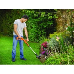 Black & Decker BLACK+DECKER 18V Trimmer ST182320 25cm Incl. 2,0Ah Accu + Lader -Gardena Verkoopwinkel 123 3144
