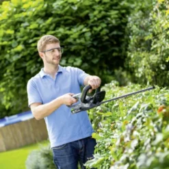 LUX 20V Heggenschaar + 2,0Ah Accu + Lader -Gardena Verkoopwinkel 123 3226