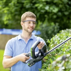 LUX 20V Heggenschaar + 2,0Ah Accu + Lader -Gardena Verkoopwinkel 123 3227