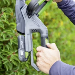 LUX 20V Heggenschaar + 2,0Ah Accu + Lader -Gardena Verkoopwinkel 123 3235