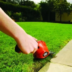 Black & Decker BLACK+DECKER 3,6V Grasschaar GSL200 5 Black & Decker BLACK+DECKER 3,6V Grasschaar GSL200 -Gardena Verkoopwinkel 123 3722