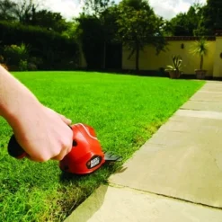 Black & Decker BLACK+DECKER 7V Struik- En Grasschaar GSL700 6 Black & Decker BLACK+DECKER 7V Struik- En Grasschaar GSL700 -Gardena Verkoopwinkel 123 3748