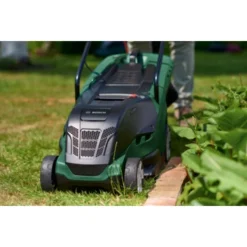 Bosch Elektrische Grasmaaier UniversalRotak 490 34cm 1300W Met Opbouwbare Opvangbak 6 Bosch Elektrische Grasmaaier UniversalRotak 490 34cm 1300W Met Opbouwbare Opvangbak -Gardena Verkoopwinkel 123 3895