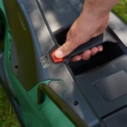 Bosch Elektrische Grasmaaier Universal Rotak 550 36cm 1300W -Gardena Verkoopwinkel 123 4049