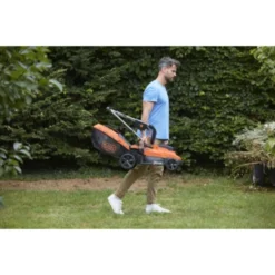 Black & Decker BLACK+DECKER 2x18V Grasmaaier BCMW33184L2-QW 33 Cm Incl. Twee 4,0 Ah Accu's -Gardena Verkoopwinkel 123 4072