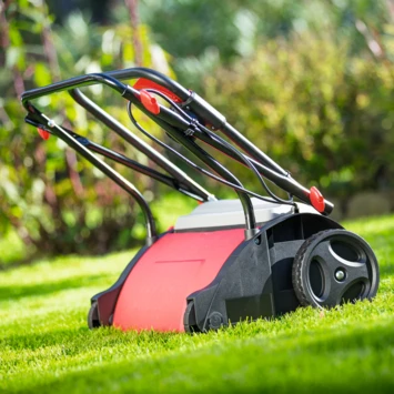 CMI Verticuteermachine 1200W 2 CMI Verticuteermachine 1200W - Afbeelding 2